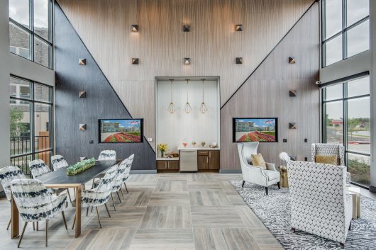 Jefferson Boardwalk lobby and television viewing area